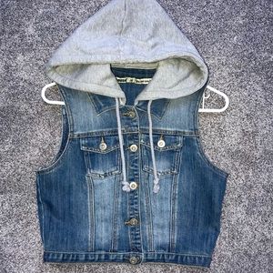 NWOT Jean Hooded Vest